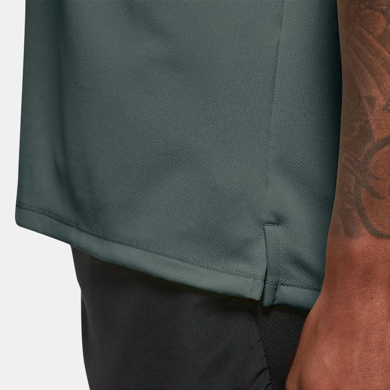 Nike Men's Miler Dri-FIT UV Running T-Shirt