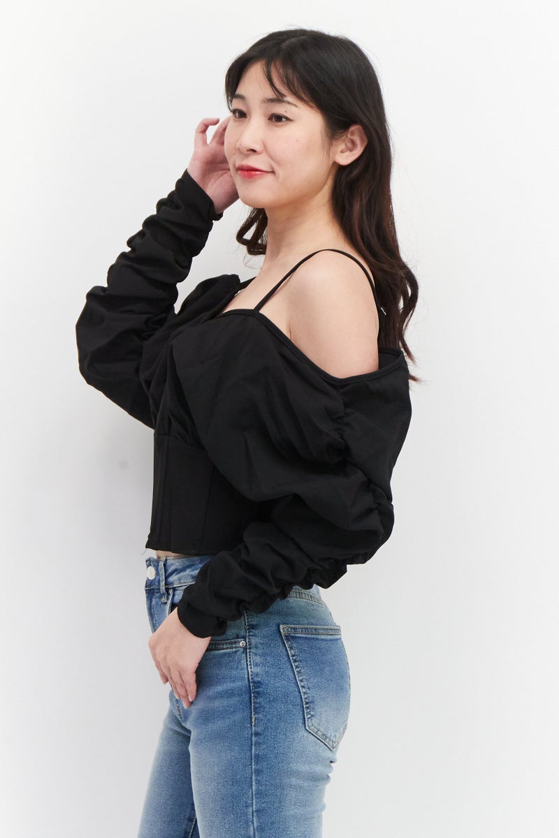 Missguided Women V-Neck Cold Shoulder Pleated Crop Top, Black - Image 3