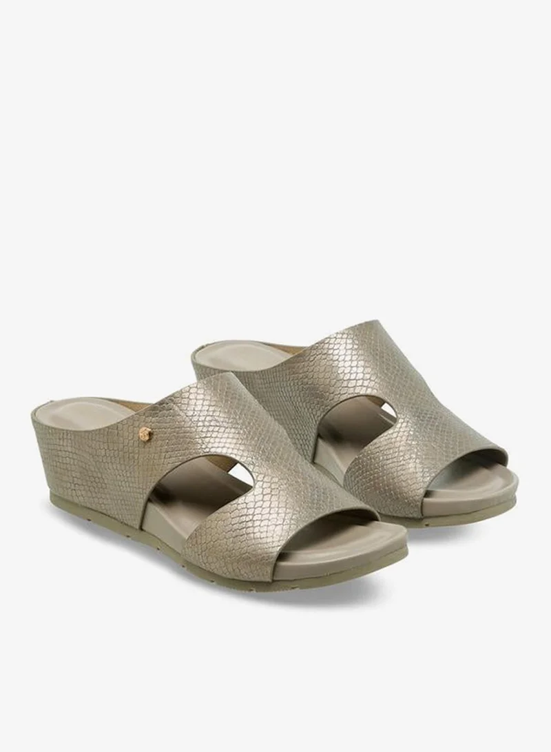 Women Textured Wedge Heel Sandals