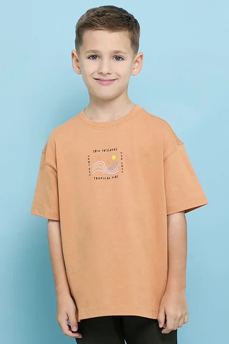 أر أند بي Printed T-Shirt with Crew Neck and Short Sleeves