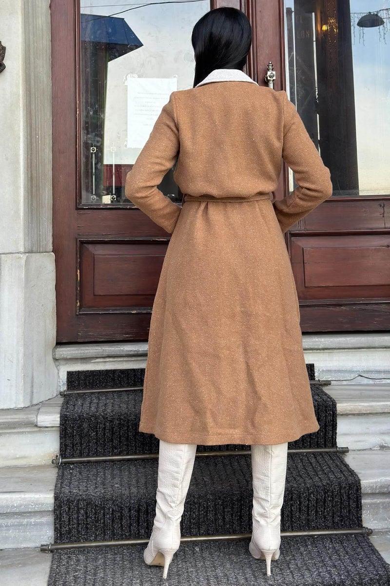 Weshaya Coat Women Camel brown - Image 3