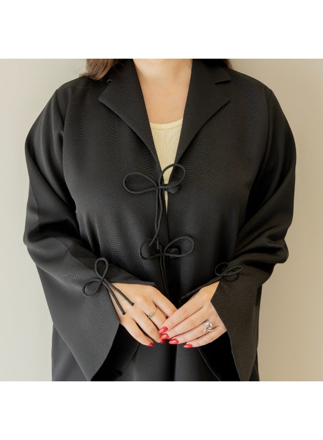 LINELLE عباءة لينيل سوداء بتفاصيل في الكتف للنساء - ياقة أنيقة، مقدمة مزررة، تفاصيل على الأكمام والجسم، ملابس يومية ومناسبات محتشمة - Image 3