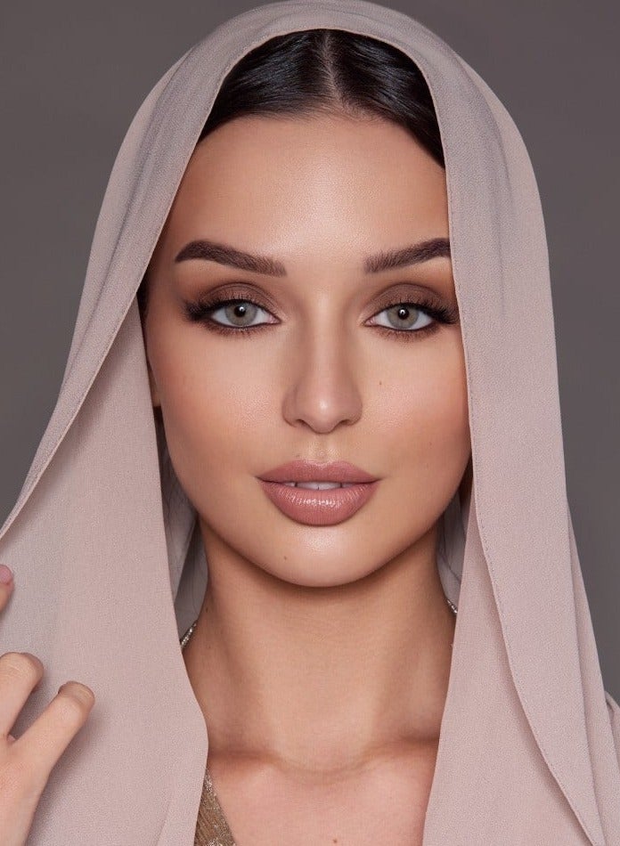 Anesthesia -Vegas Pearl Colored Contact Lenses That Last Up To 6 Months For A Charming Look - Image 1