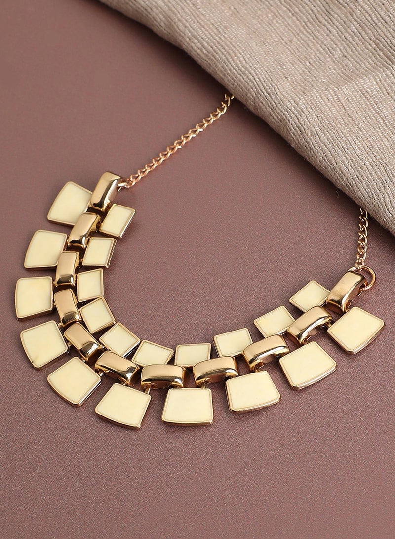 SOHI Women's White Statement Necklace - Image 5