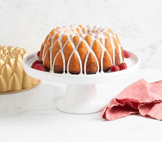 Nordic Ware Kaleidoscope Bundt, 10 Cup, Gold - Image 3