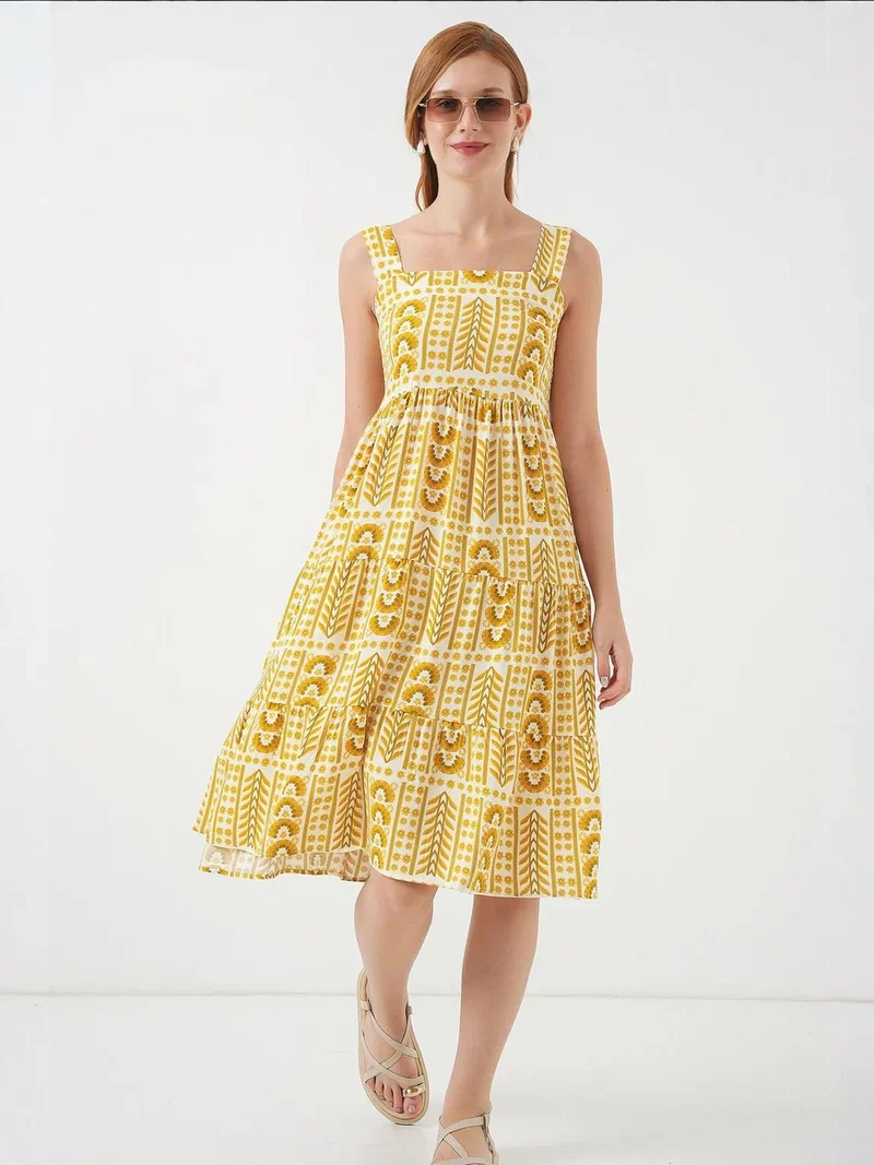 بيغ دارت فستان ميدي بنقوش بياقة مربعة