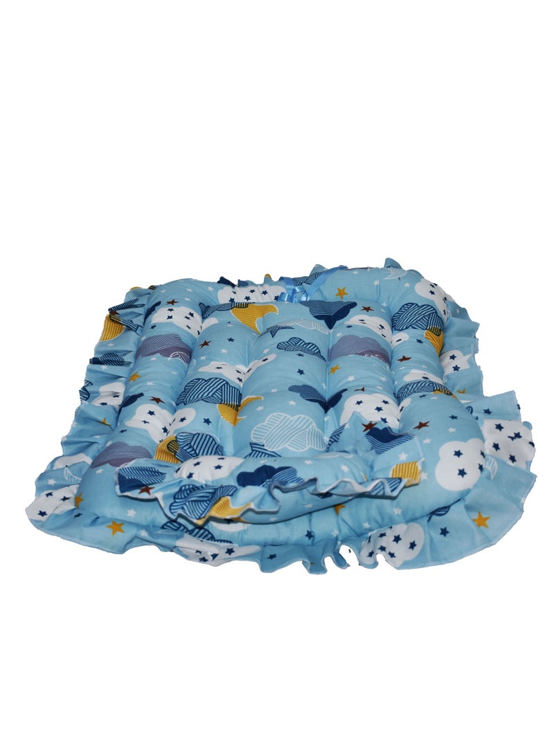 Baby sleeping bed with pillow - Image 2