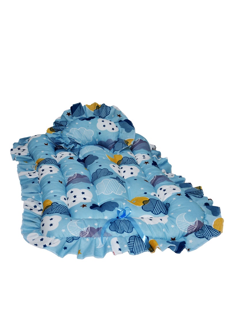 Baby sleeping bed with pillow - Image 3