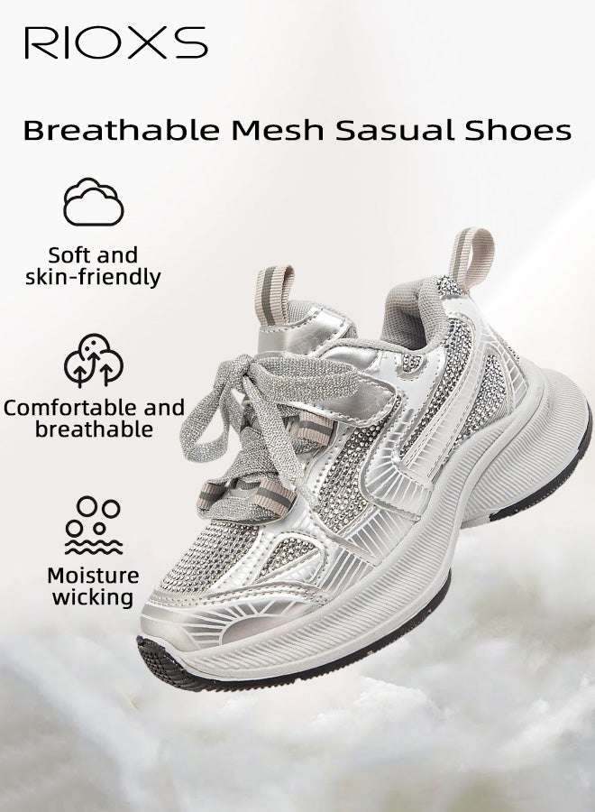 ريوكس أحذية رياضية سميكة للأطفال، أحذية رياضية خفيفة الوزن ومضادة للانزلاق للفتيات والفتيان، أحذية رياضية كلاسيكية عصرية، أحذية مشي بكعب، أحذية جري مريحة وقابلة للتنفس، أحذية تنس، مناسبة لأعياد الميلاد/العودة إلى المدرسة/الركض/الرياضة والأنشطة الخارجية الأخرى، فضية - Image 3