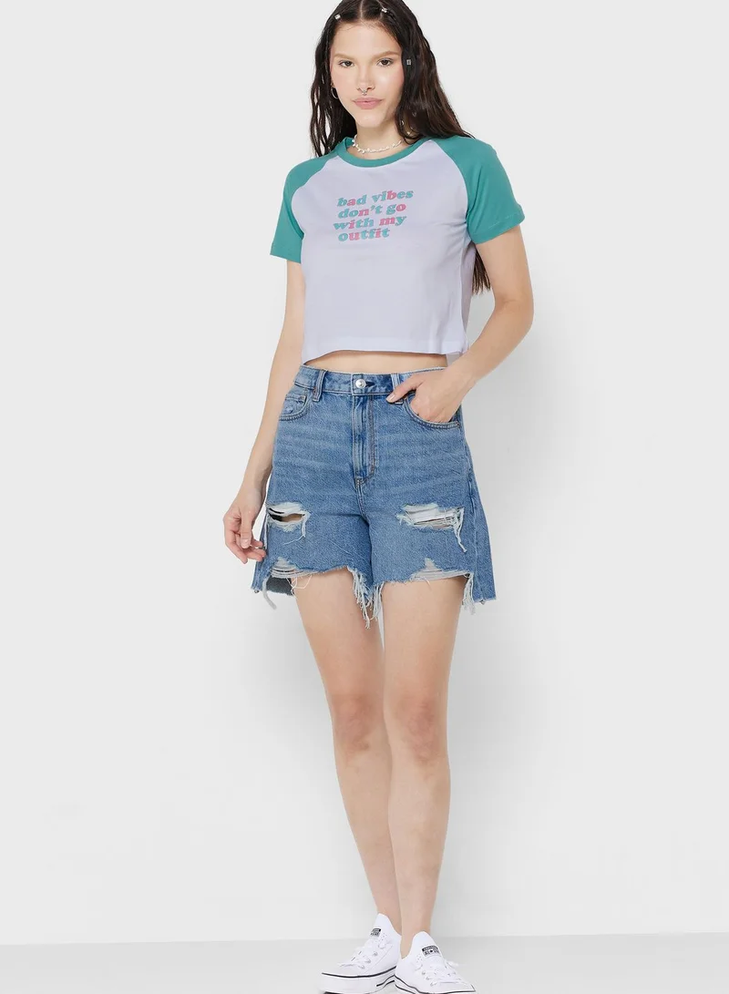Ginger Raglan Cropped Fit Graphic T-Shirt