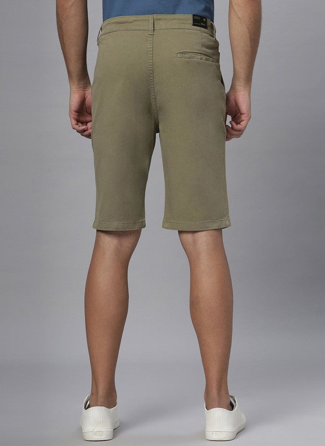 Hence Men Solid Olive Green Mid-Rise Chino Shorts - Image 4