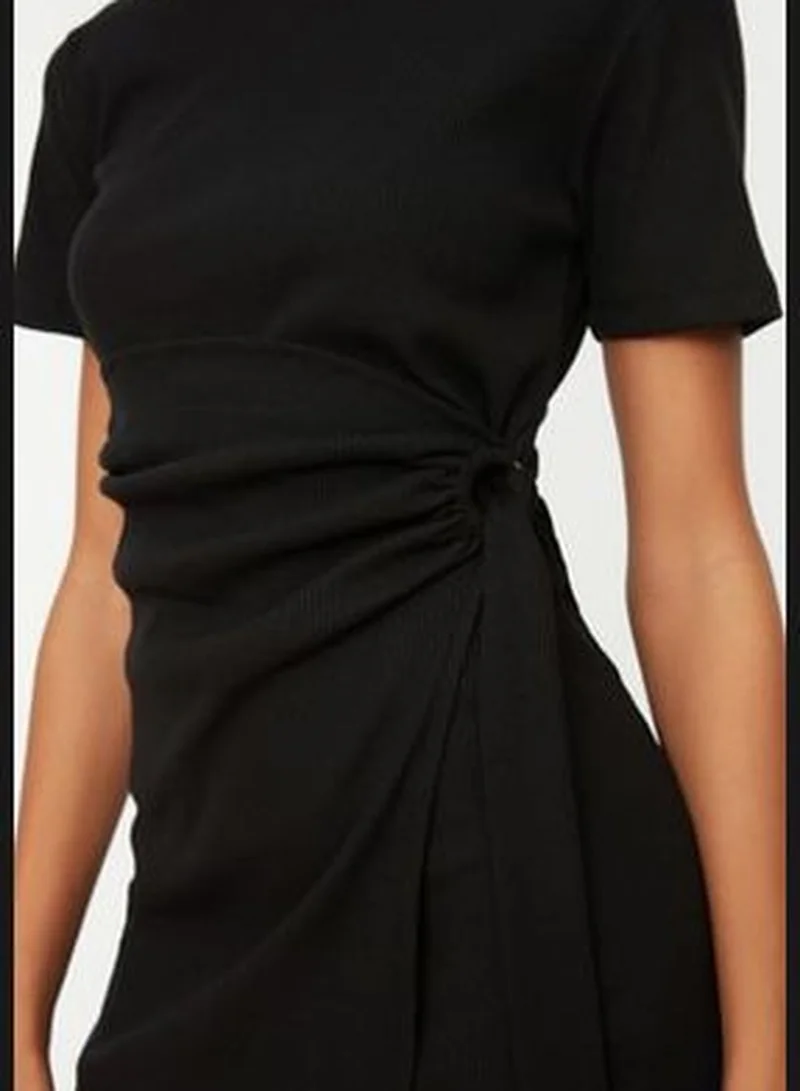 trendyol Black Knitted Detail Crew Neck Sweater-Look Mini Knitted Dress TWOSS22EL0751.