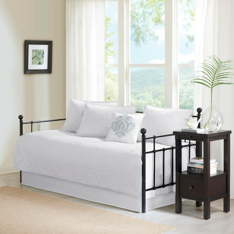 madison park Madison Park Cotton Daybed Cover SetDouble Sided Quilting Classic Cottage Design All Season Bedding with Bedskirt Matching Shams Decorative Pillow 75x39 Quebec White 6 Piece 