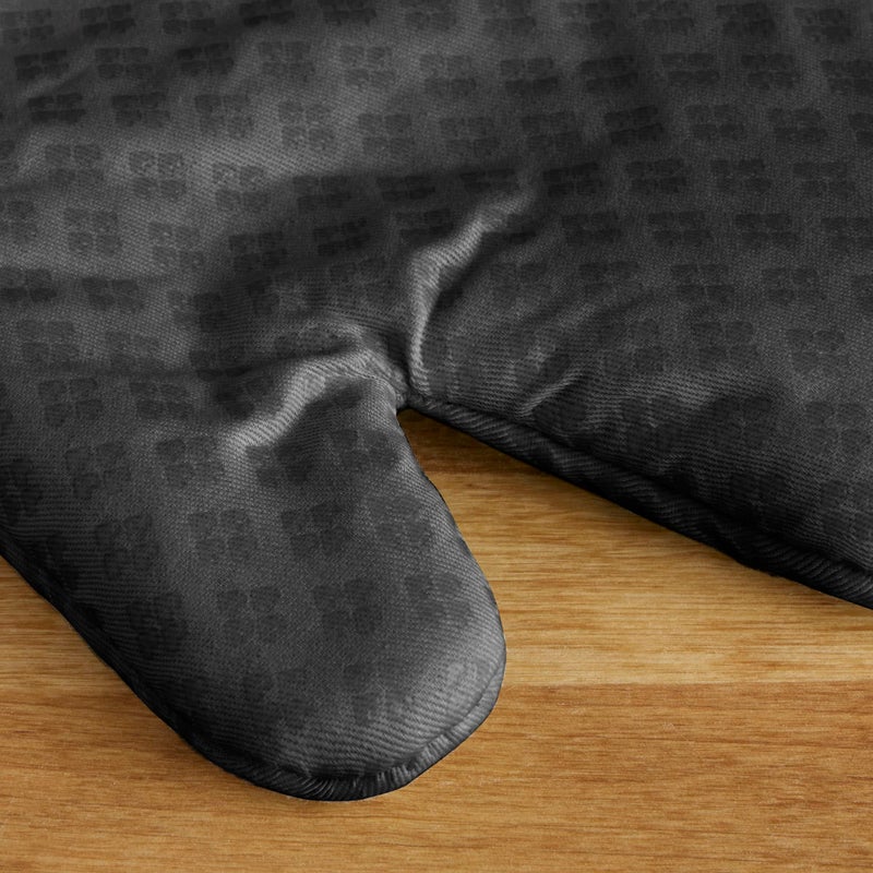 KitchenAid Asteroid Oven Mitt Set  7""x12.5""  Black  2 Piece - Image 3