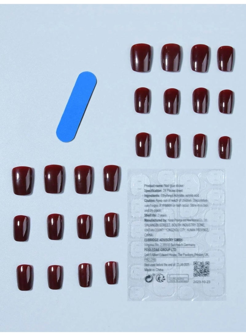 Square-shaped fake nails set – the box includes 24 nails, a nail file, and glue. - Image 3