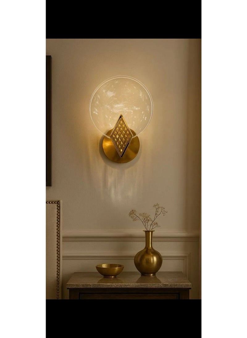 Luxury metal wall light with fifteen-centimeter glass circle, twenty-five centimeter length, featuring three LED lights in modern artistic design - Image 4
