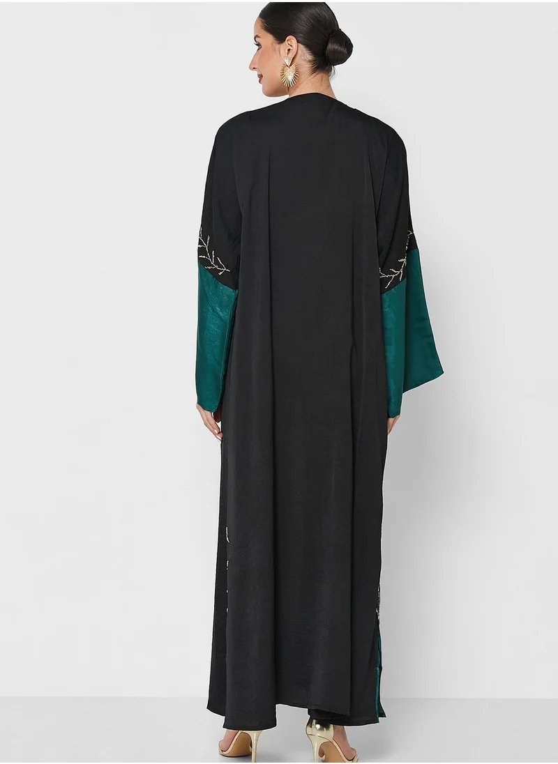 Khizana Embellished Detail Abaya With Sheila