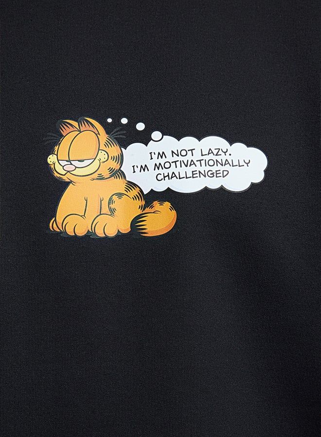 trendyol Black Garfield Original Licensed Printed Regular Cut Sweatshirt - Image 4