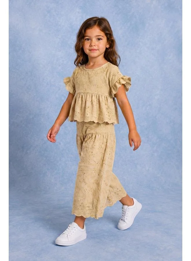 Perendi Girls' Cotton-Lined Floral Brocade Blouse and Wide-Leg Pants Set.