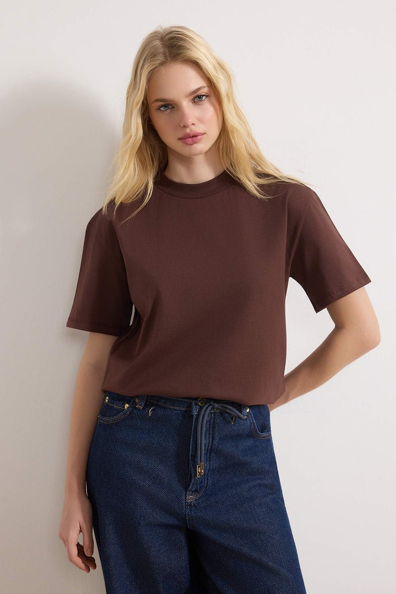 trendyol Dark Brown 100% Cotton Basic Regular/Normal Fit Mock Neck Knitted T-Shirt Twoaw20Ts0096 - Image 1