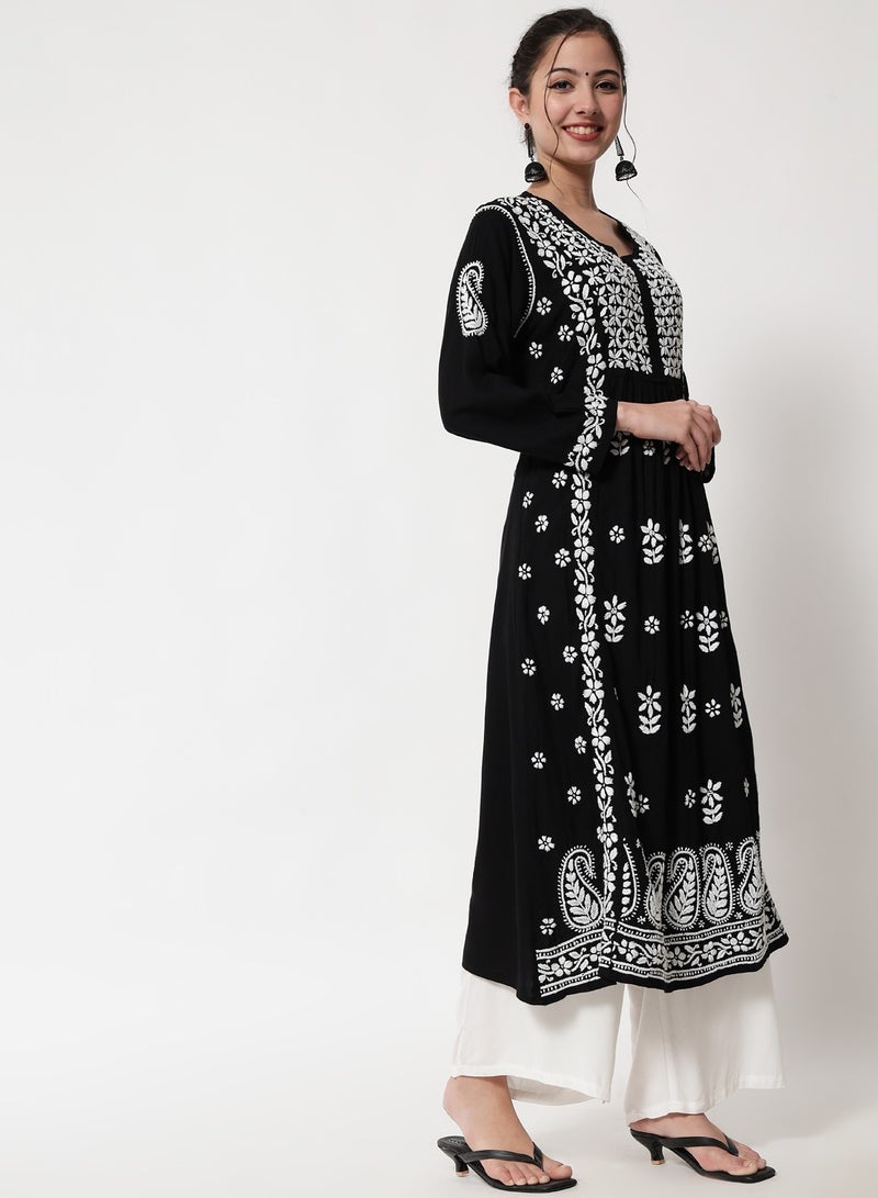 Alaya Women Hand Embroidered Chikankari Cotton Kurta-AL3549 - Image 4