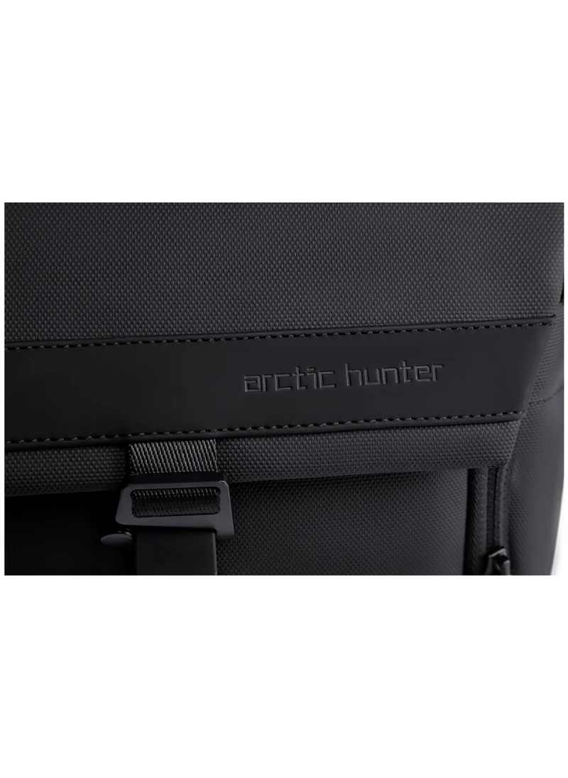 ARCTIC HUNTER Unisex Camera Bag Water Resistant Compact Camera Shoulder Bag with Tripod Holder for DSLR/SLR/Mirrorless Cameras K00576 Black
