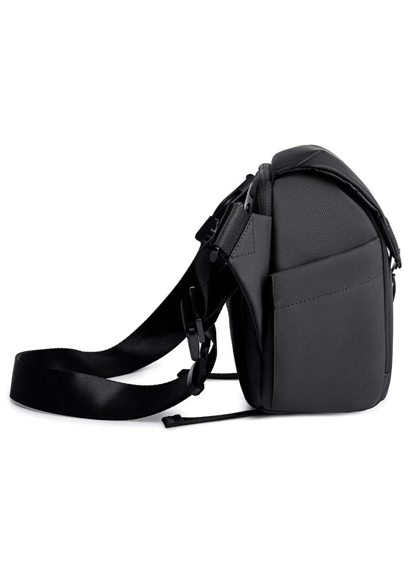 ARCTIC HUNTER Unisex Camera Bag Water Resistant Compact Camera Shoulder Bag with Tripod Holder for DSLR/SLR/Mirrorless Cameras K00576 Black