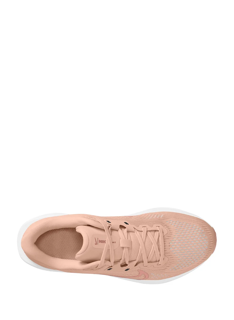 Nike Quest 6