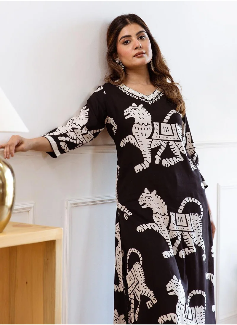 ISHIN Regular Fit Embellished Pattern Round Neck Neck Three-Quarter Sleeve Black Colour Knitted Rayon Kurta Set for Women with Mid-Rise Closure - A Statement Piece for Every Look