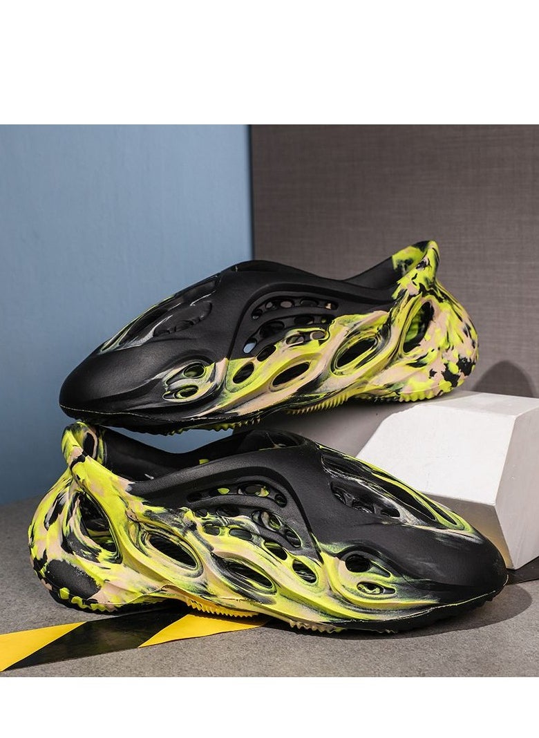 KUYING New Camo Coconut Hole Shoes  - Image 1
