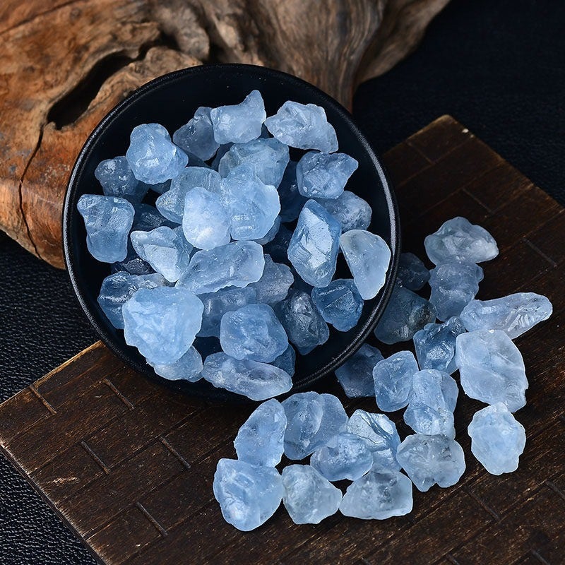 Natural Crystal Aroma Diffuser Night Light - Raw Stone Scented Lamp for Bedroom, Home Decor, Essential Oil Diffuser