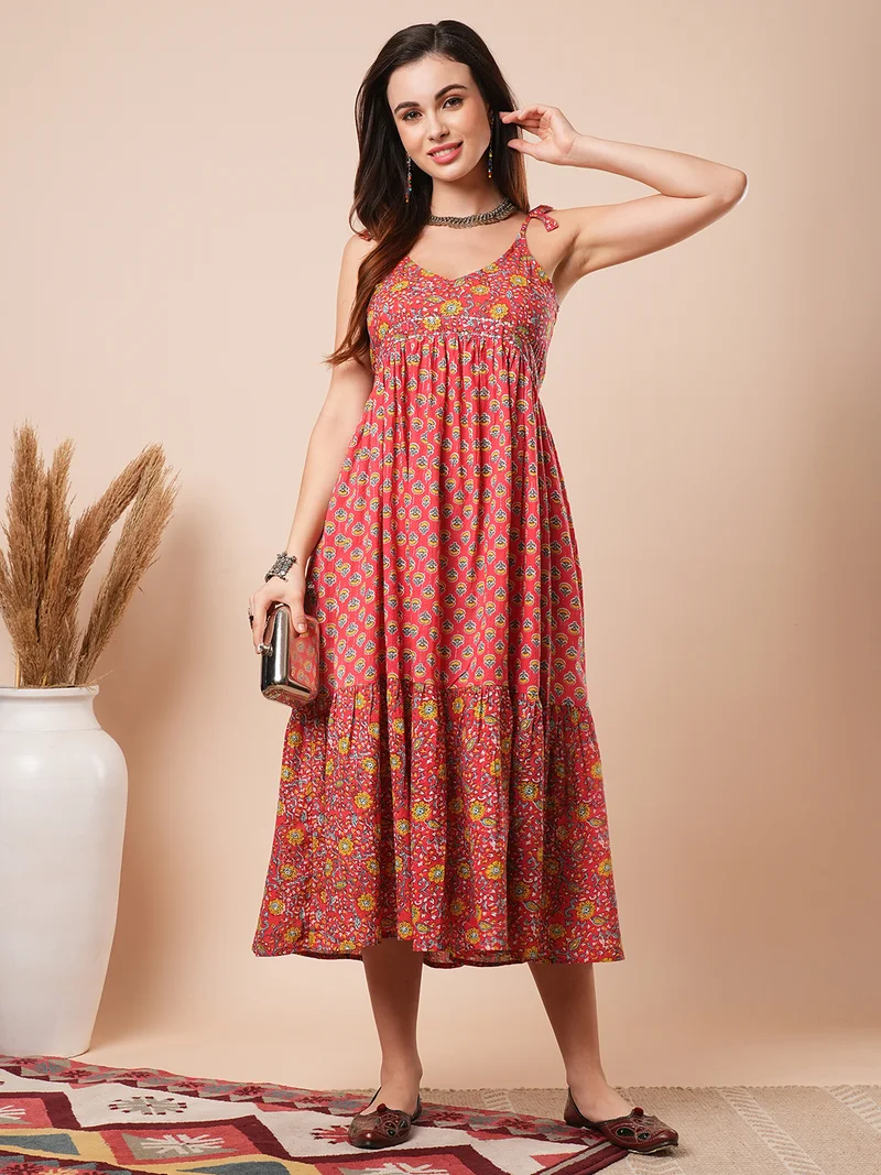 جلو باص Globus Women Floral Printed Cotton Tiered Empire Midi Ethnic Dresses