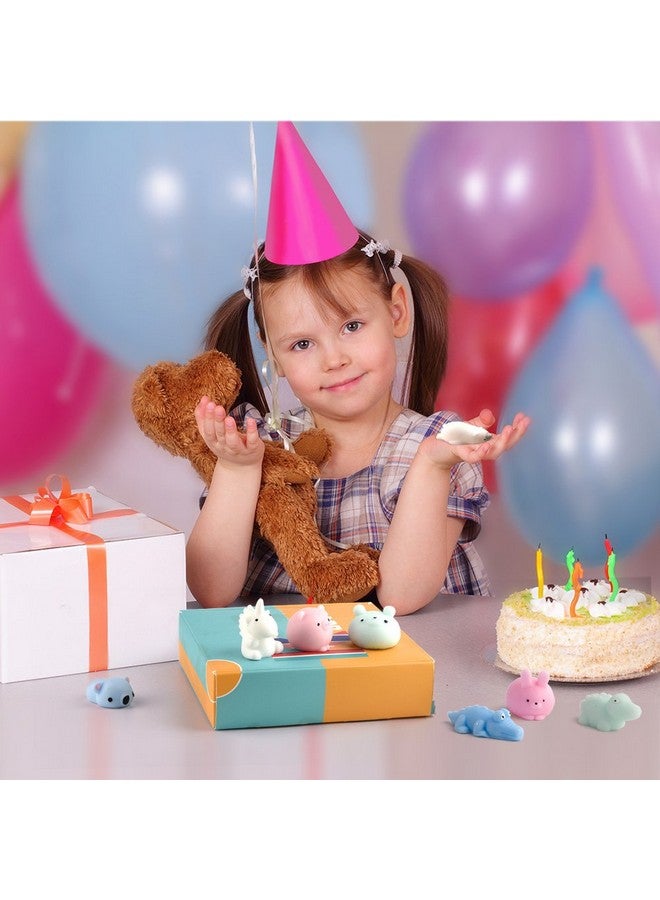 كوكا KUUQA 30 قطعة من ألعاب موتشي الإسفنجية اللطيفة على شكل حيوانات قطة باندا يونيكورن صغيرة ناعمة لتخفيف التوتر كرات ألعاب هدايا حفلات أعياد الميلاد اللطيفة للأطفال والكبار - Image 4