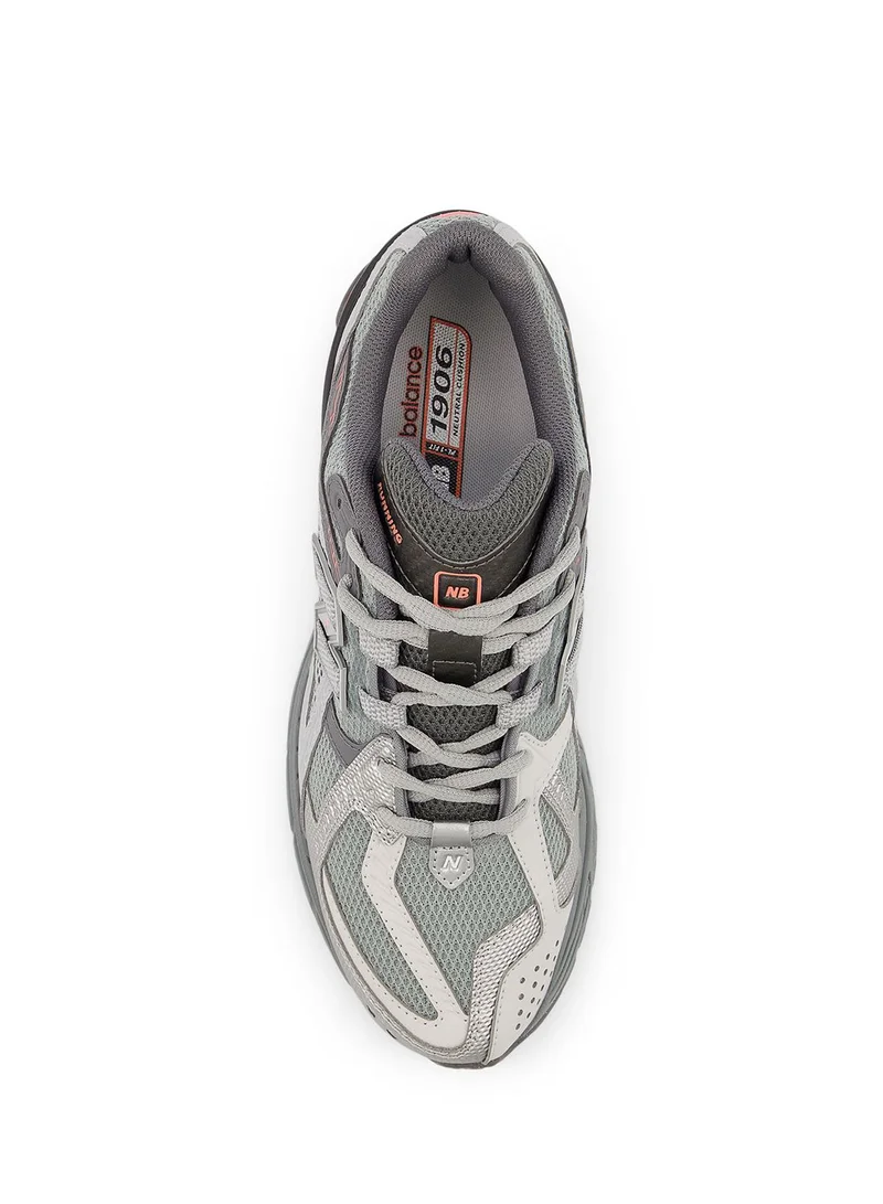 New Balance 1906 Sneakers