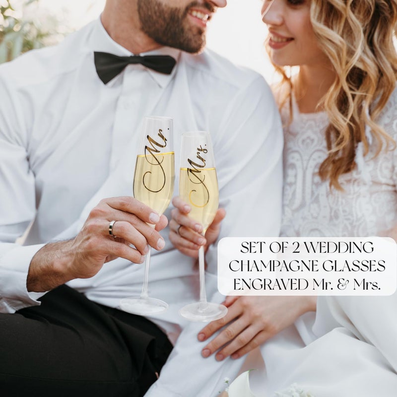 PuGez طقم سكين وكأس كعكة الزفاف، كؤوس شامبانيا للسيد والسيدة، كؤوس مزخرفة بالذهب للعروس والعريس مع مناديل كوكتيل، طقم تقطيع الكعكة للزفاف، هدايا خطوبة مخصصة للزوجين - Image 3