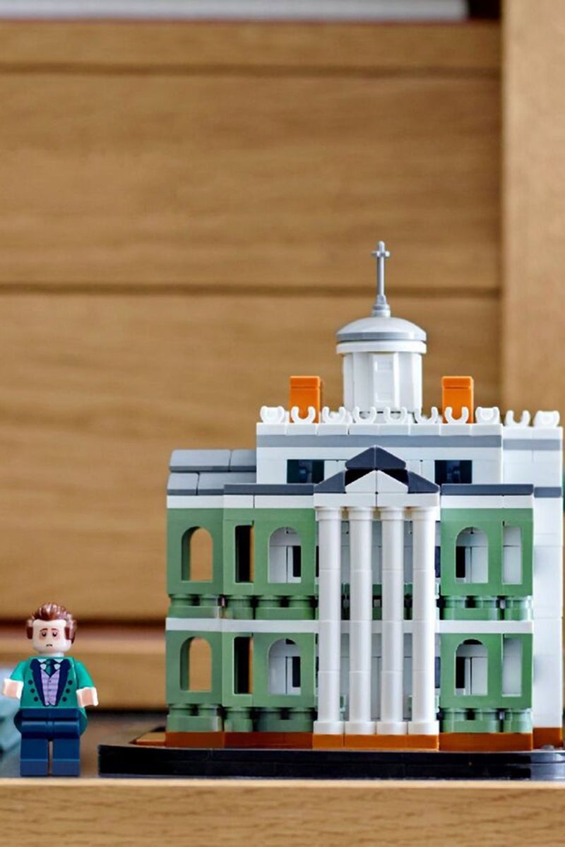 LEGO LEGO Mini Disney The Haunted Mansion 40521 Building Set 680 Pieces  - Image 3