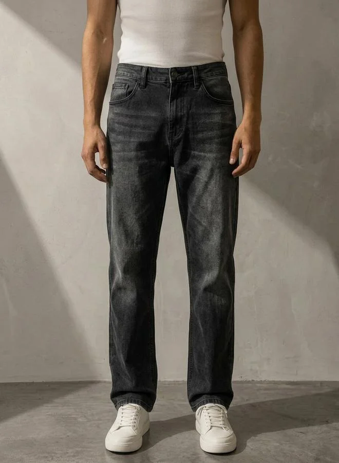 Styli Men Black Relaxed Fit Faded Jeans