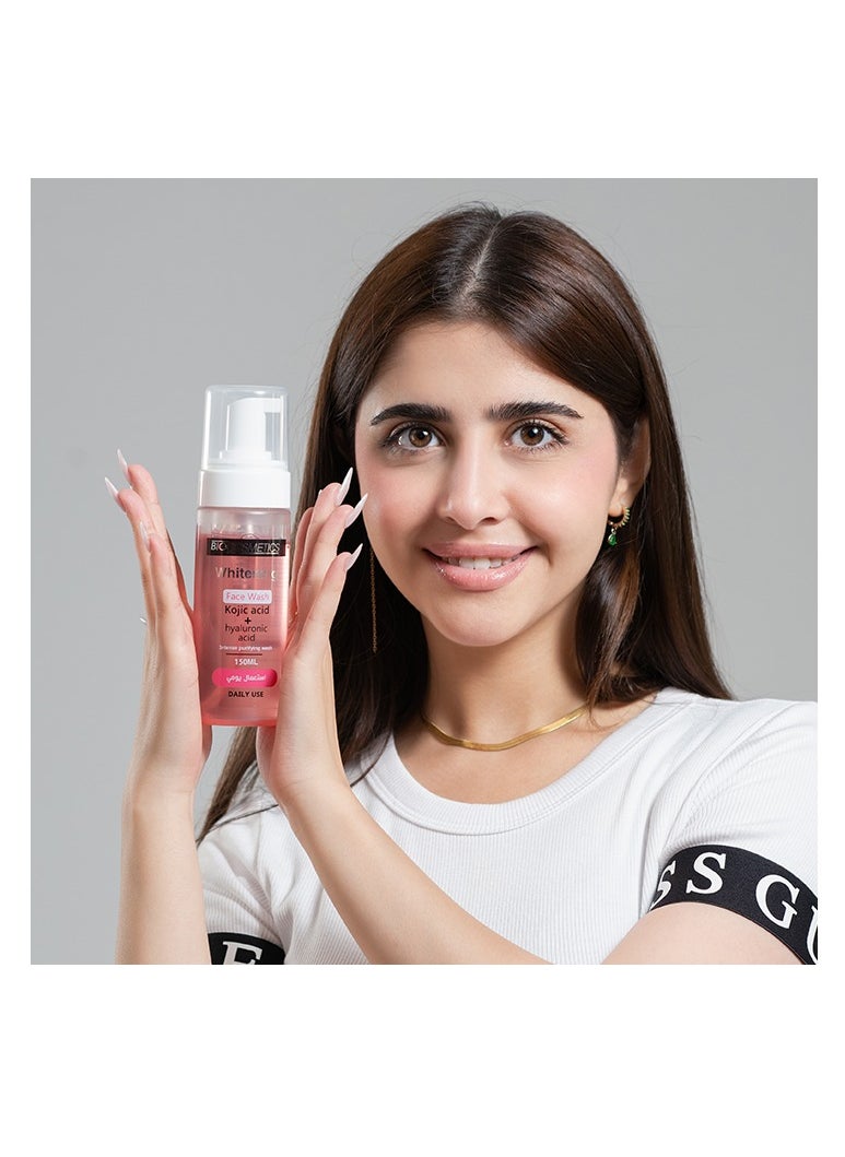 Vitamin C & whitening Face Wash with Makeup Removing Properties Acne Control, Dark Spot Reduction, and Skin Hydration Suitable for All Skin Types