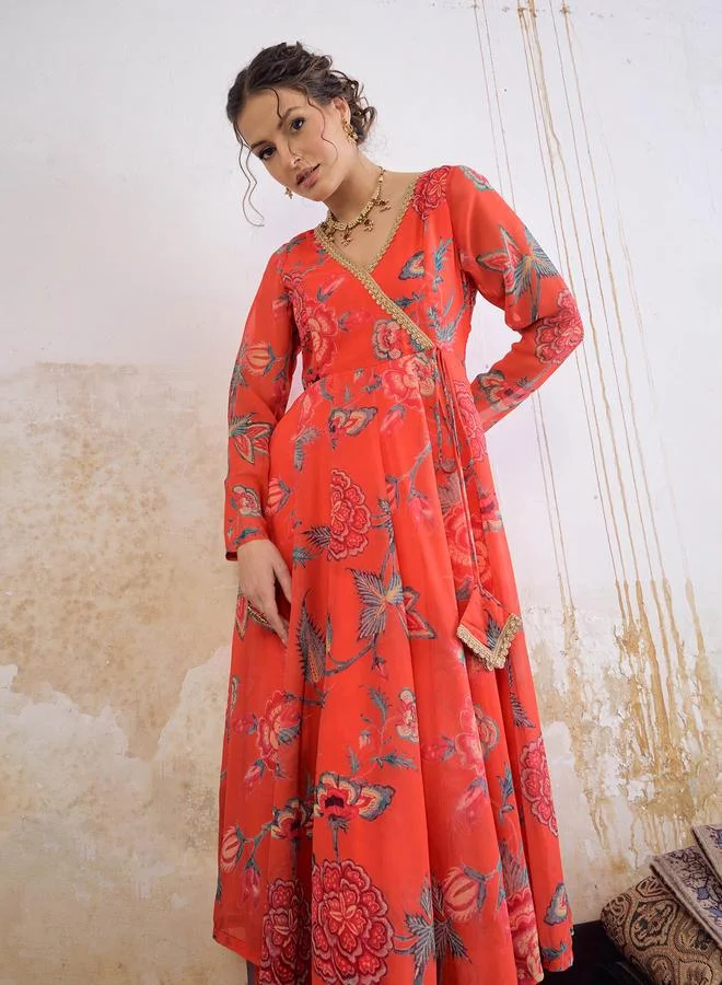 ساسافراس ساسافراس طقم أناركالي كورتا بالازو مزين بالزهور الحمراء والمخططات