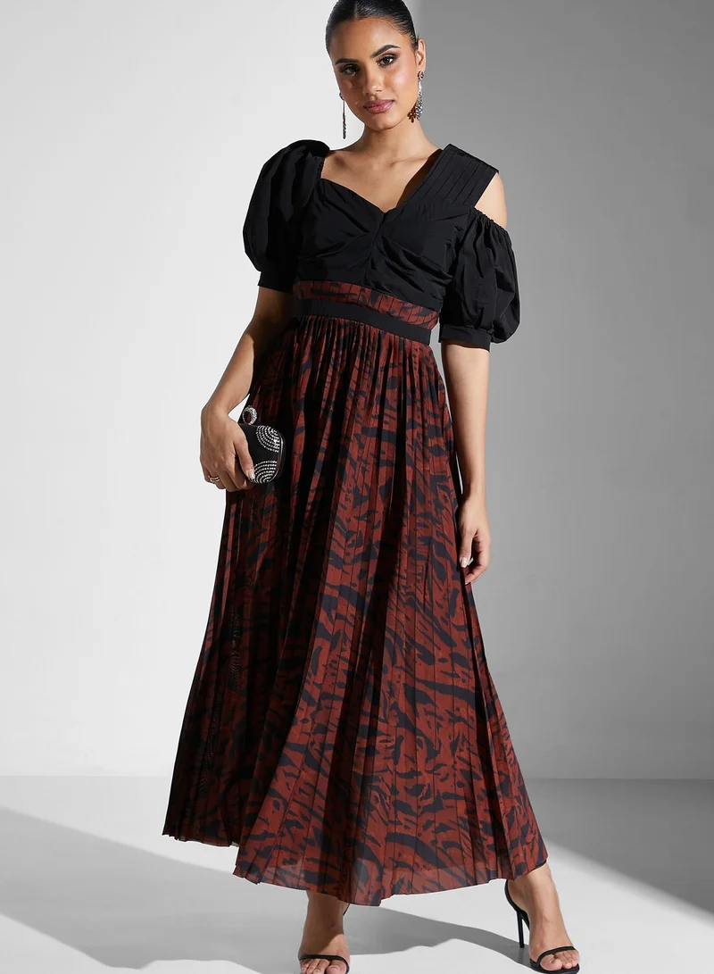 Threadz by Ajooni Cold Shoulder Balloon Sleeve Plisse Dress