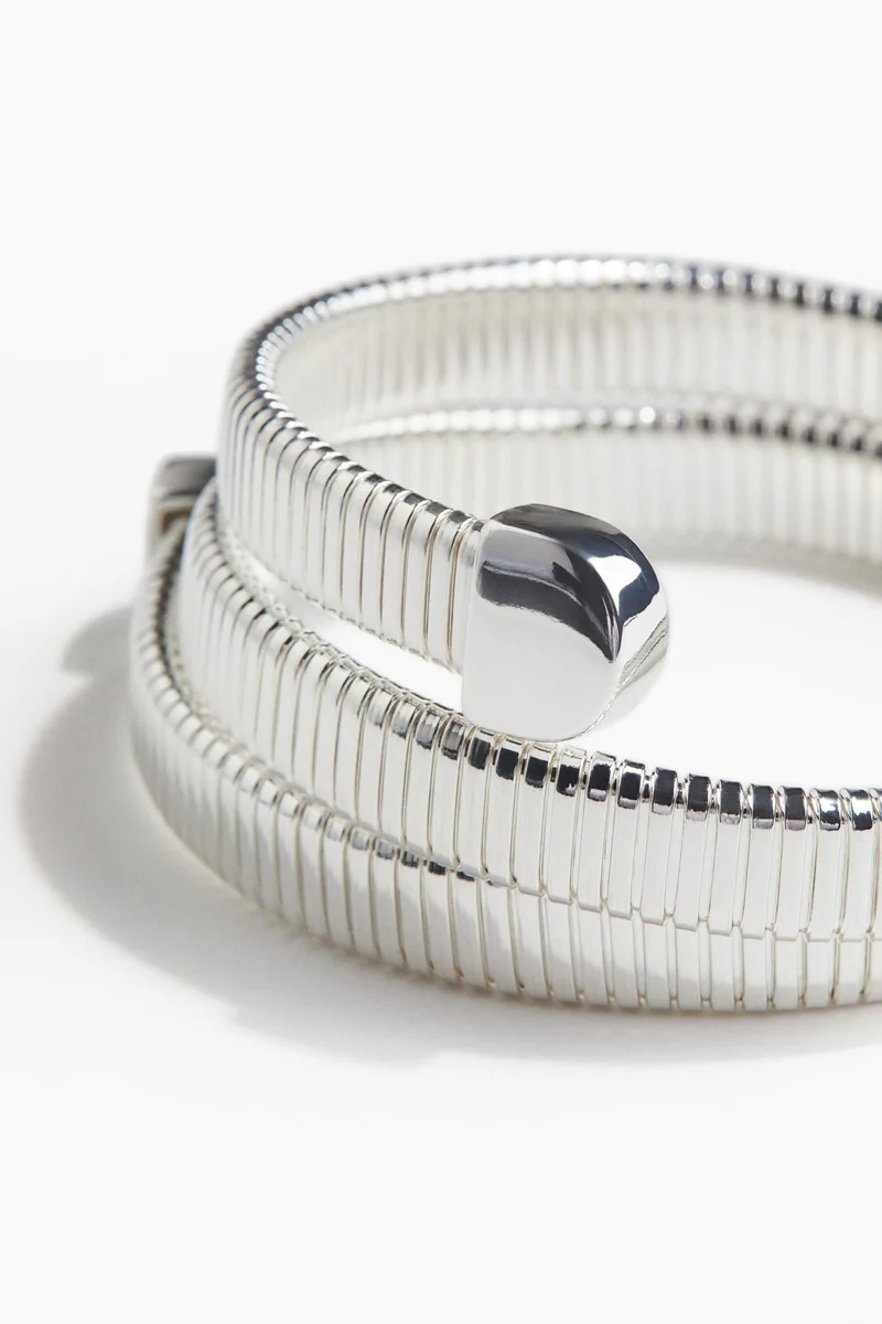 اتش اند ام إسوارة بتصميم ملفوف