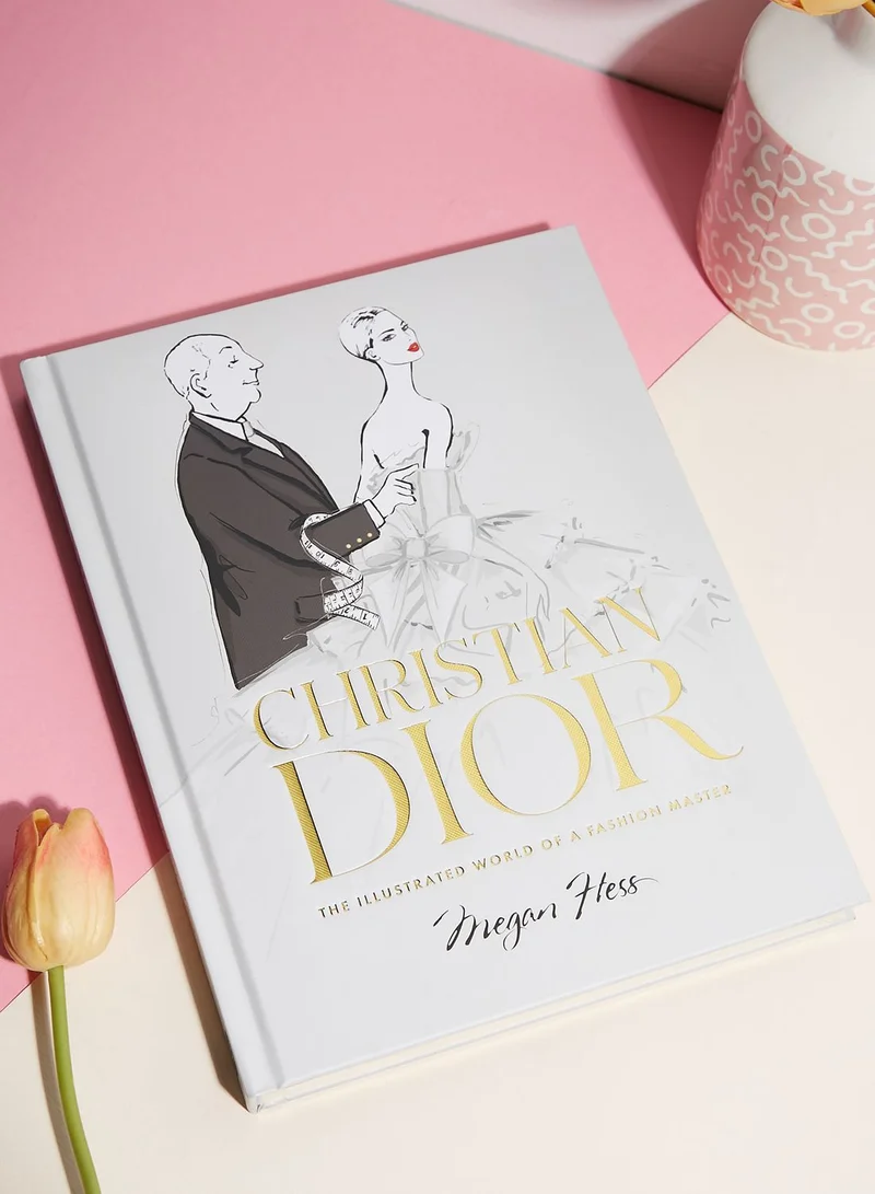 اول سورتد كتاب Christian Dior