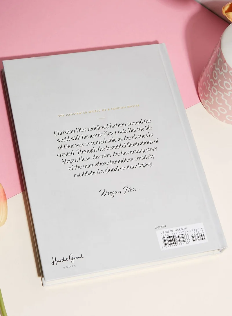 اول سورتد كتاب Christian Dior