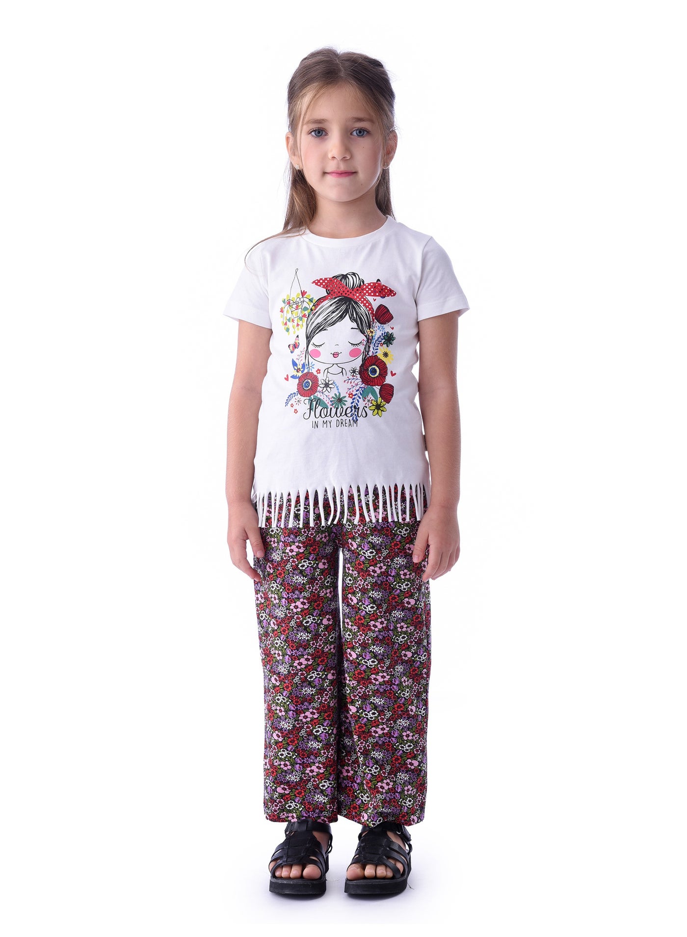 victor and jane Girls (2-8 Years) Tee and Straight Fit Pant Set - Multicolour