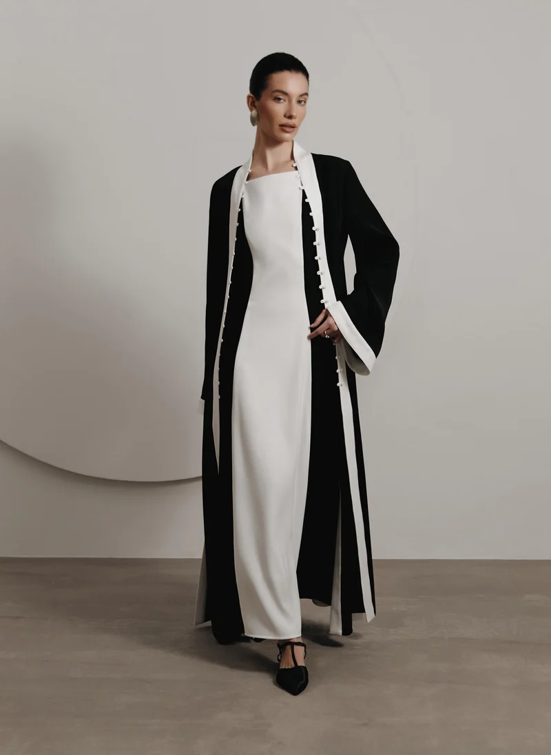 Lichi Sleeveless fitted maxi dress