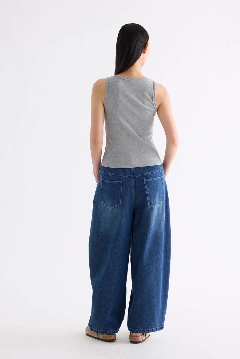 ذا اديتورز ماركت ميشير تانك نصف زر مضلع