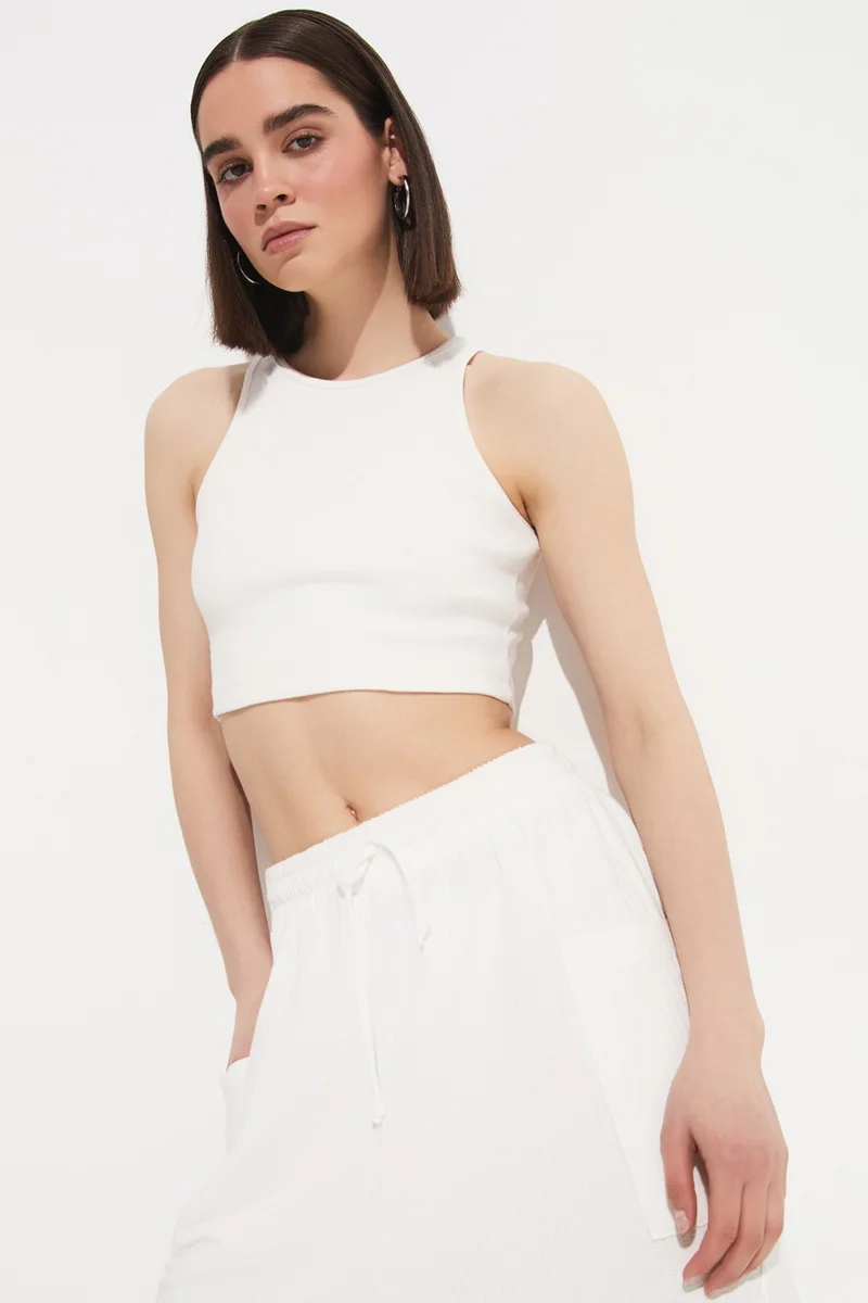 JUNE Women's Body-Smooth Halter Neck Crop Camisole Blouse
