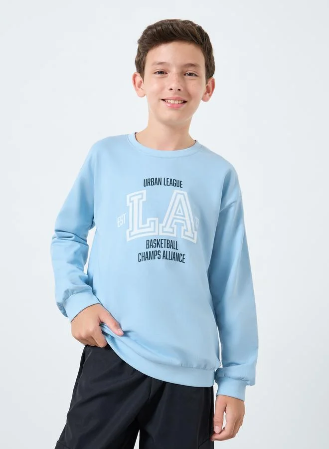 ستايلي سويت شيرت بطبعة جرافيك