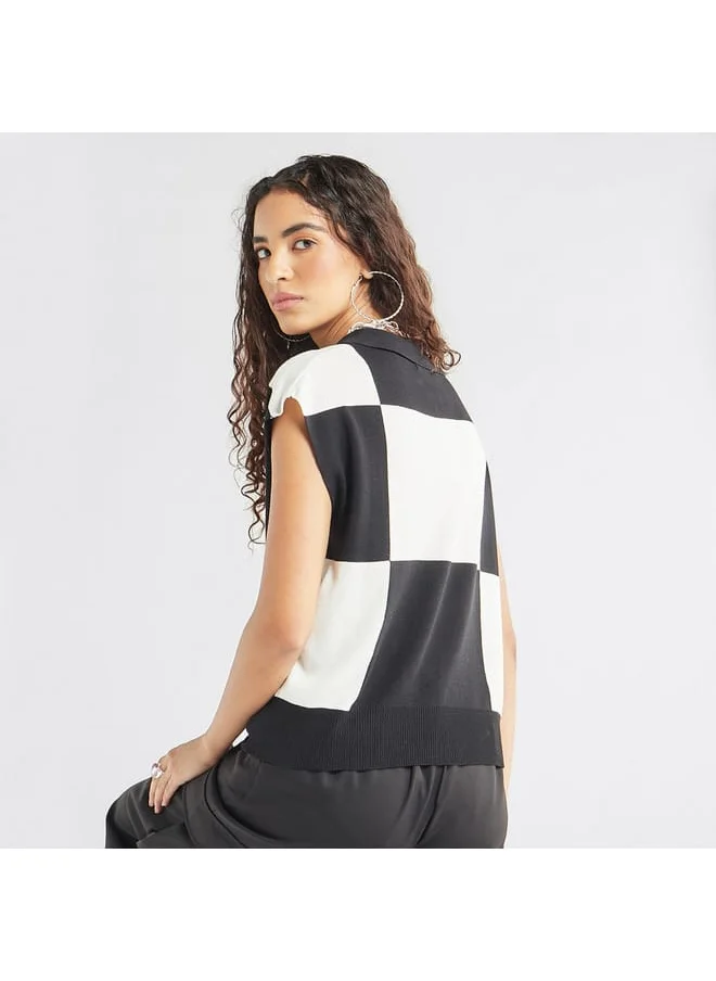 FAV Colourblock T-shirt with Collar and Extended Sleeves