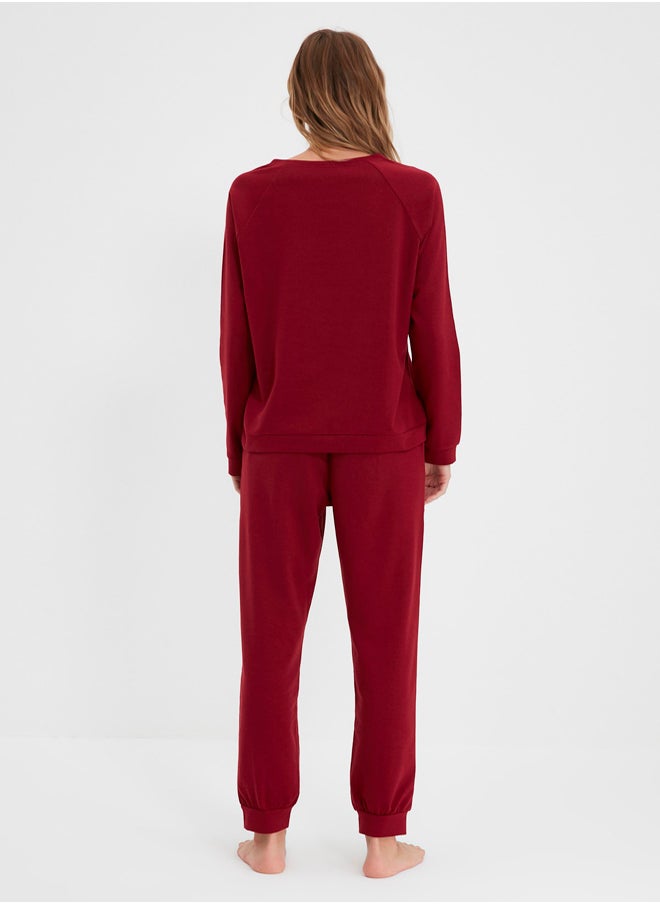 Burgundy Motto T-shirt-Jogger Knitted Pajamas Set THMAW21PT0497 - pzsku/ZB22F93717DE0C53E756AZ/45/_/1739718388/a9d429d0-0838-4792-a0cb-cdb34bf5ac76